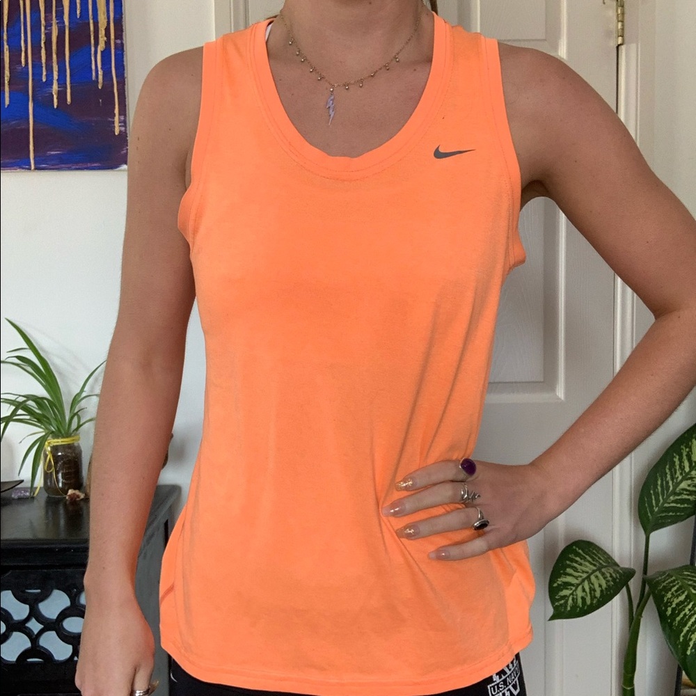 Nike Dri-Fit tank top - Picture 1 of 3